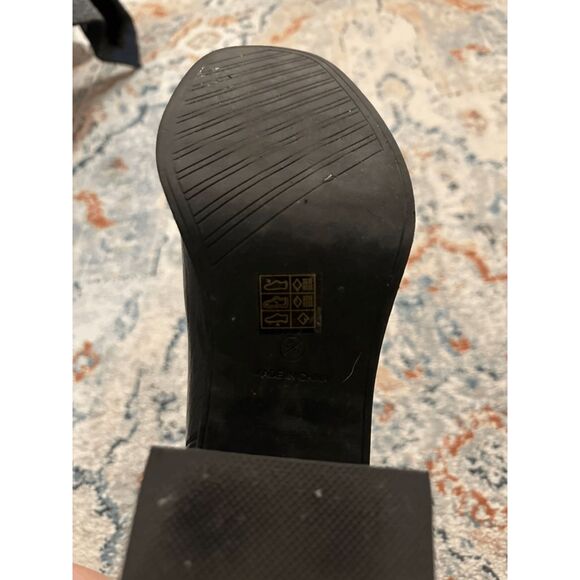 Nasty Gal Faux Croc Chelsea Boot - Picture 5 of 7